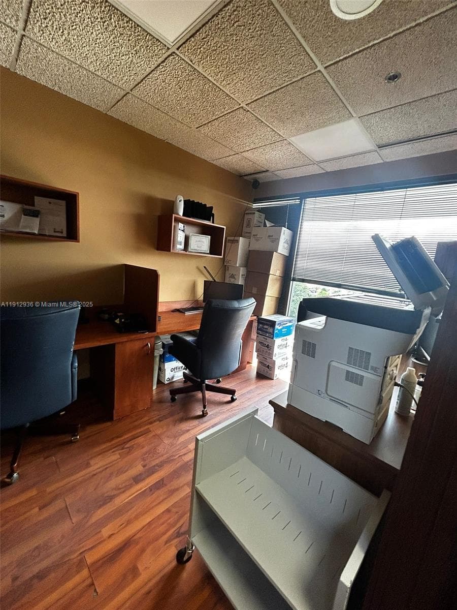 Versatile Research Office with All Inclusive Utilities