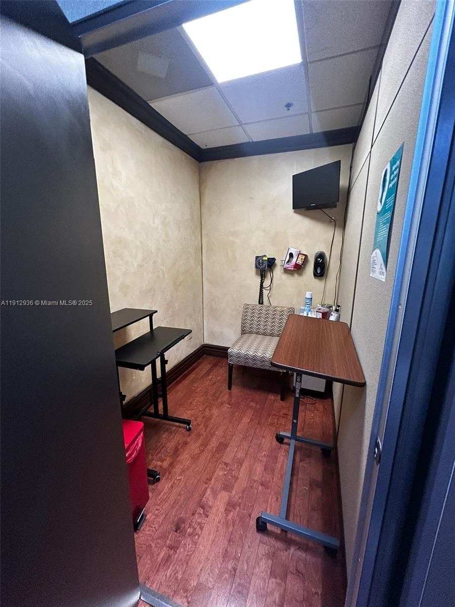 Versatile Research Office with All Inclusive Utilities