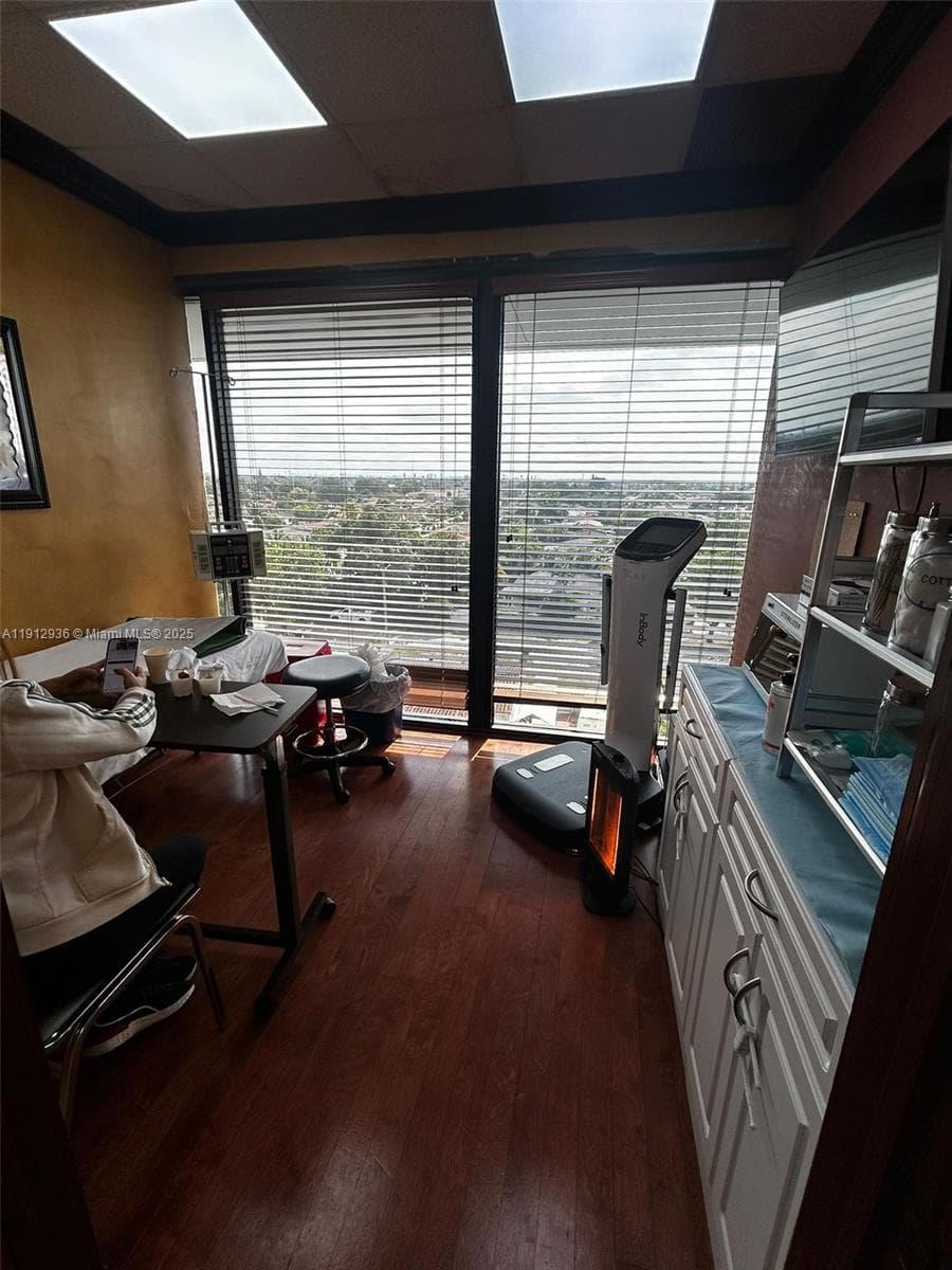 Versatile Research Office with All Inclusive Utilities