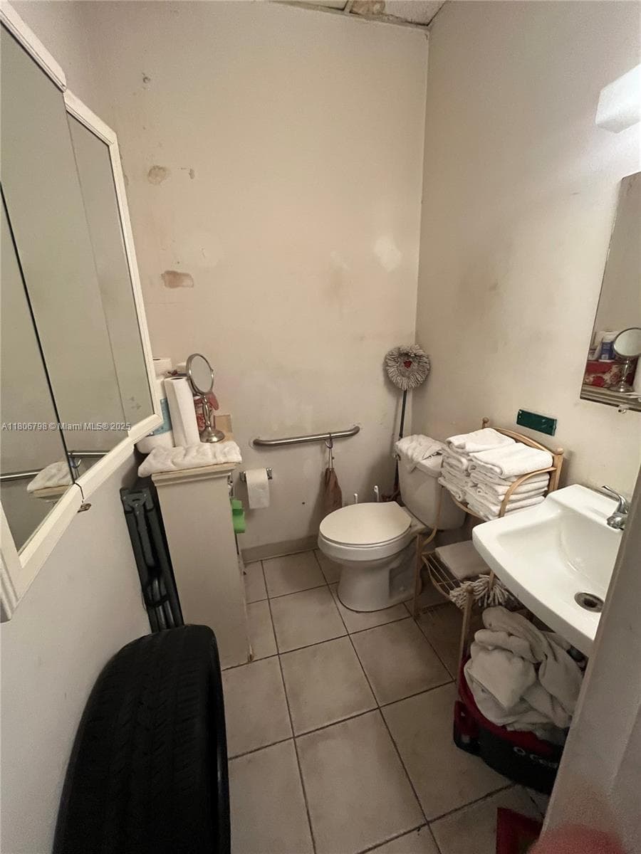 Established Postal and Administrative Services with Diverse Offerings