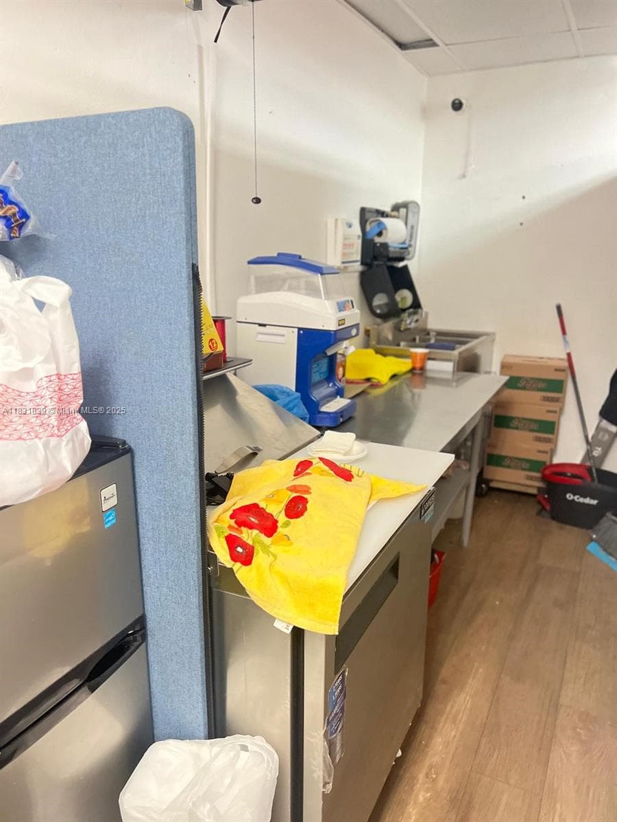 Established Convenience Store with High Traffic Location