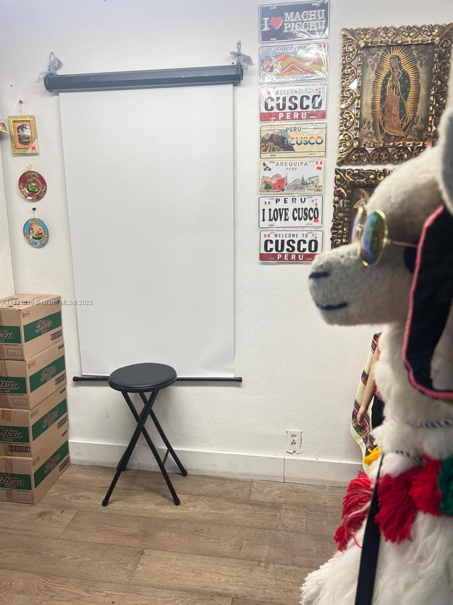 Established Convenience Store with High Traffic Location