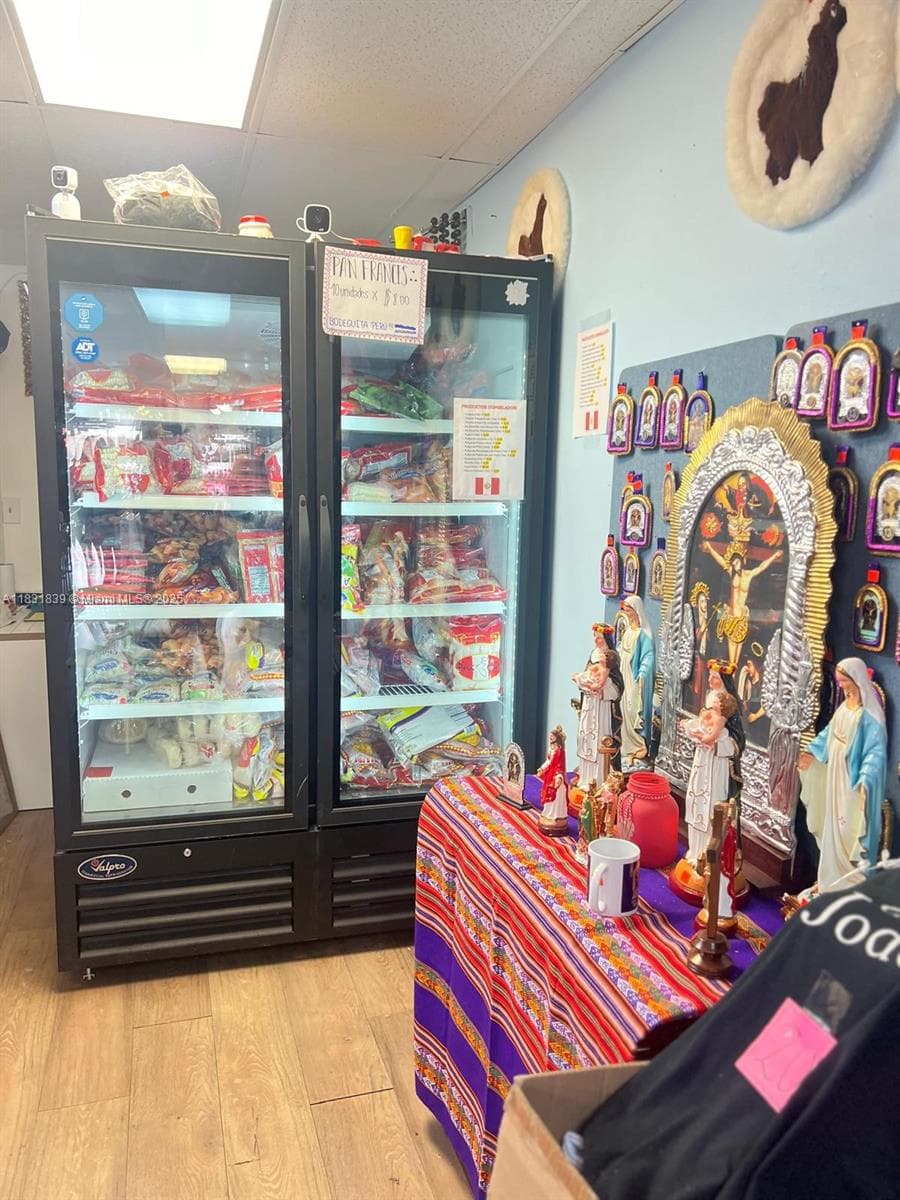 Established Convenience Store with High Traffic Location