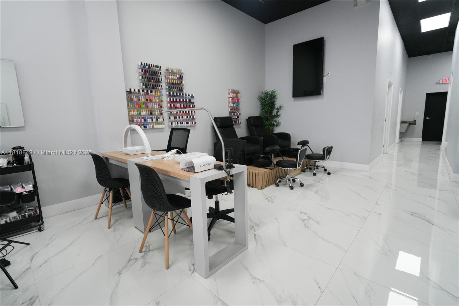 Turnkey Beauty Salon with Low Operating Costs