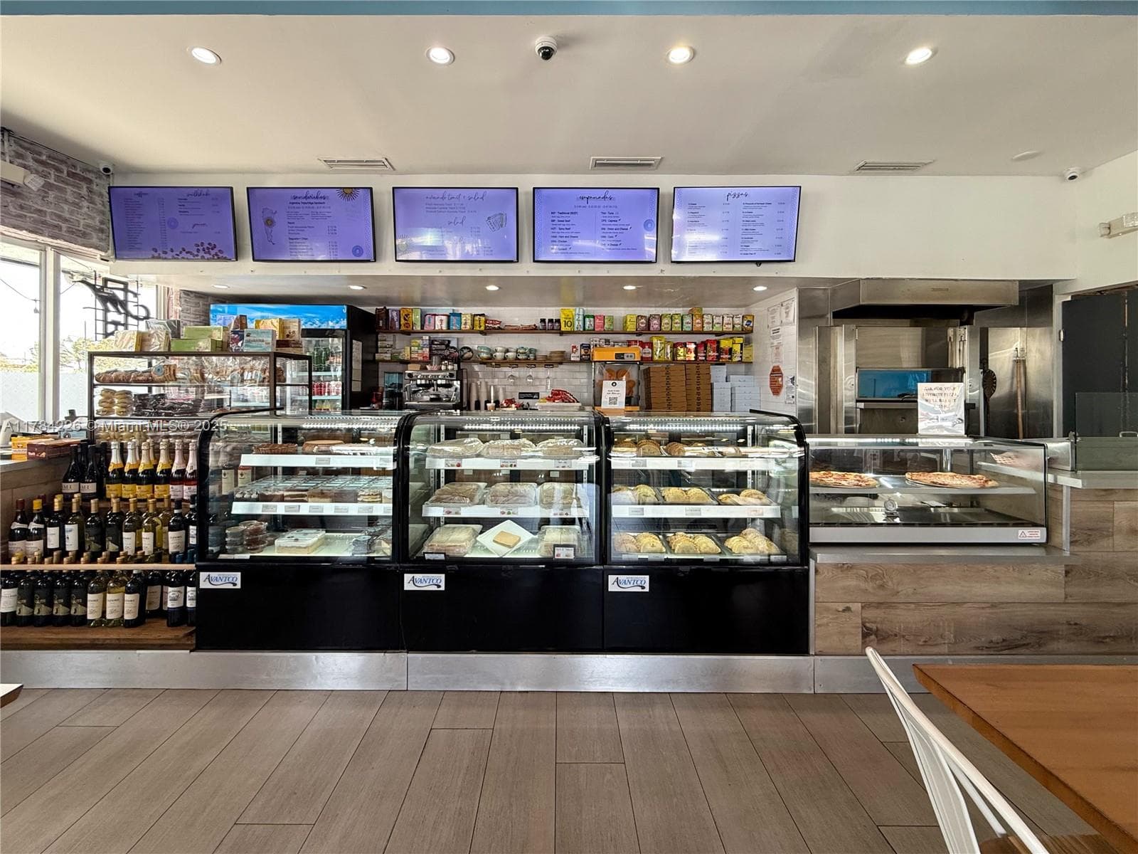 Turnkey Restaurant with Prime Fort Lauderdale Location