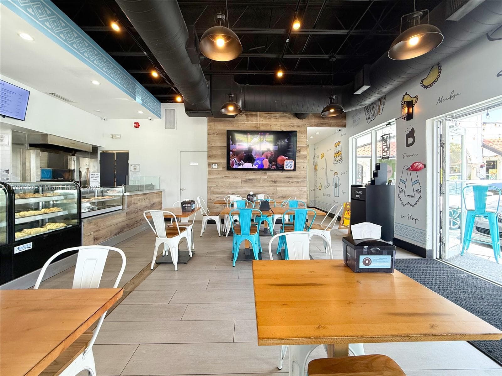 Turnkey Restaurant with Prime Fort Lauderdale Location