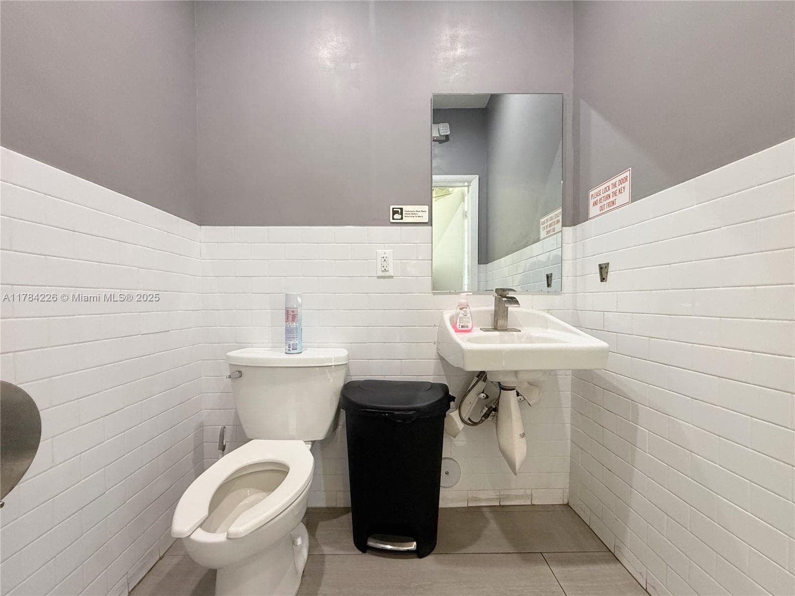 Turnkey Restaurant with Prime Fort Lauderdale Location