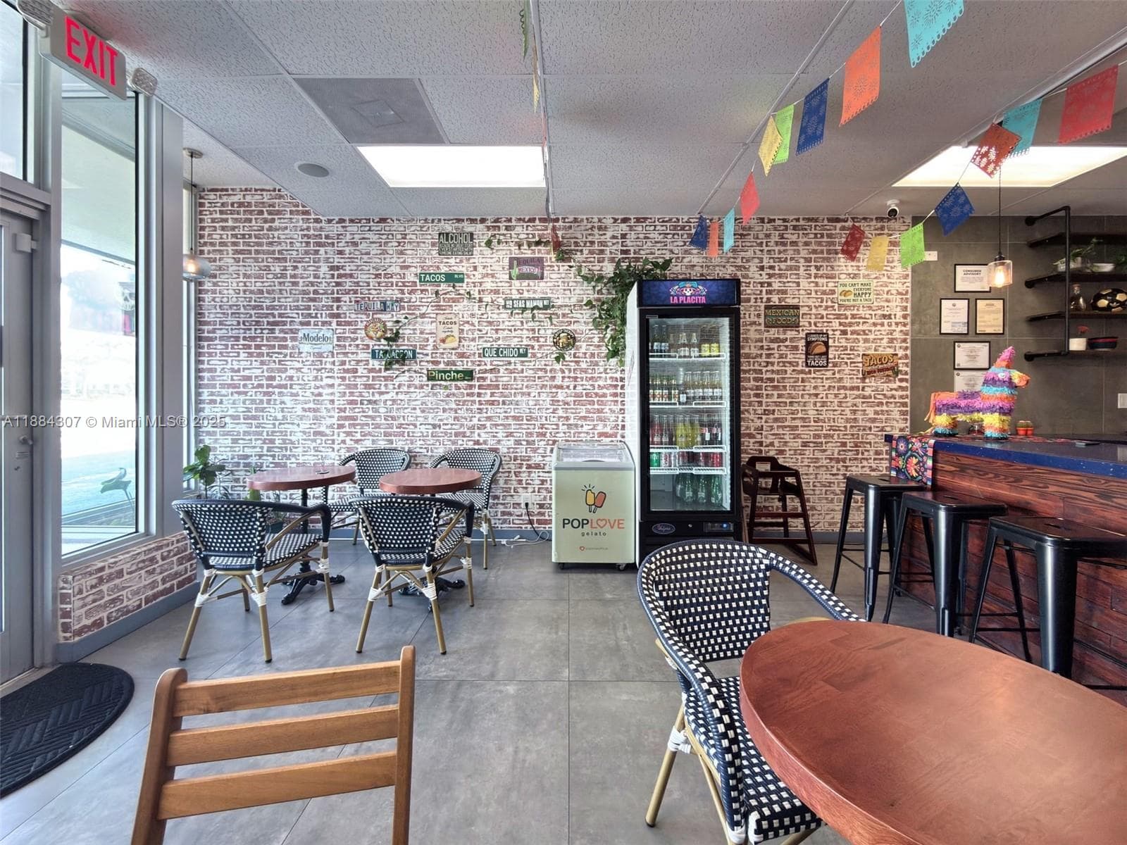 Turnkey Restaurant with Prime Location and Low Rent