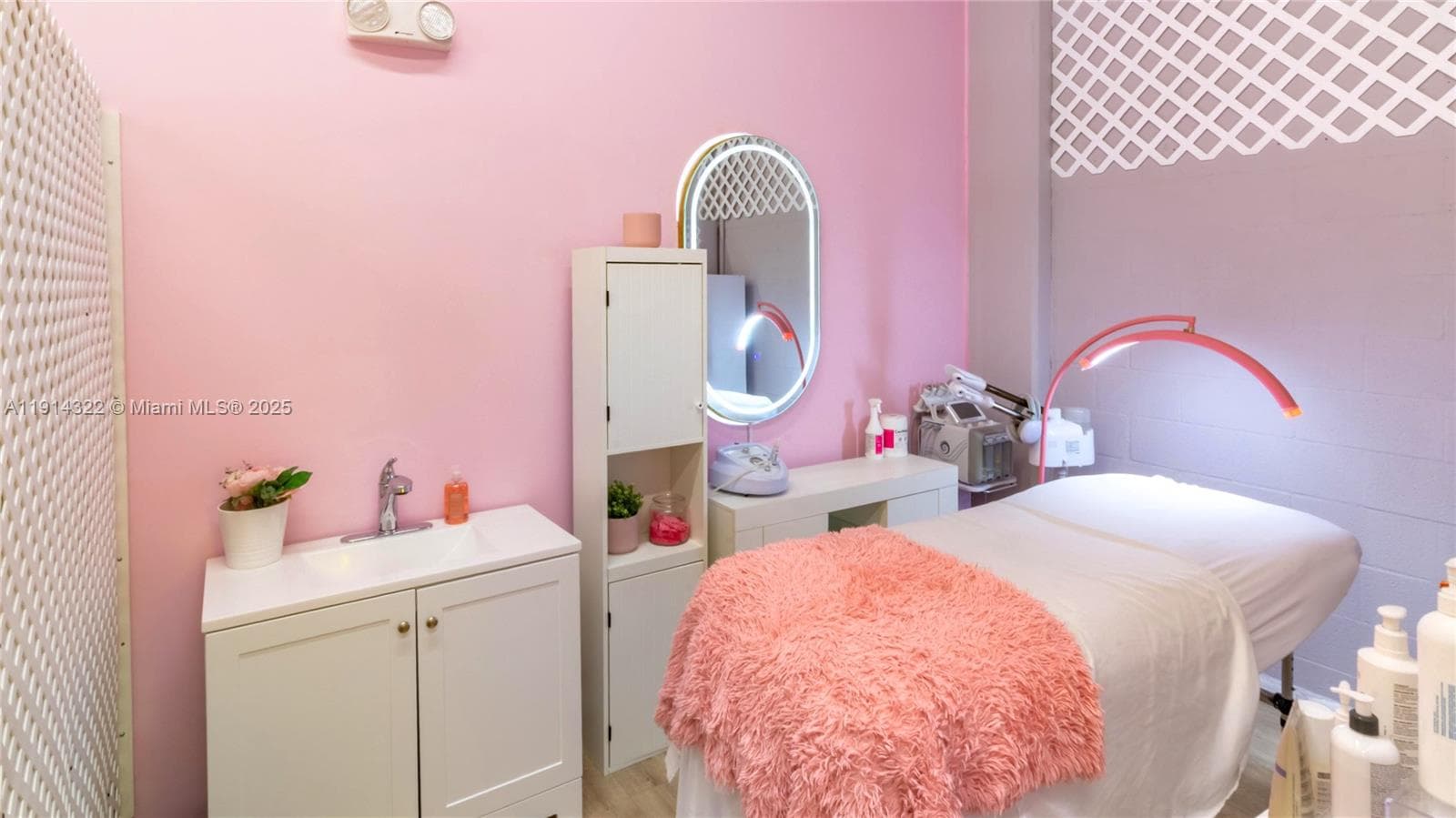 Profitable Beauty Studio with Turnkey Operations