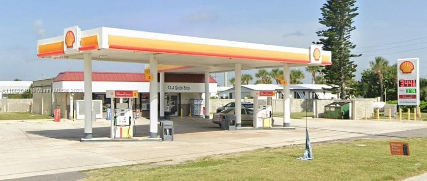 Established Gas Station with Favorable Long Term Lease
