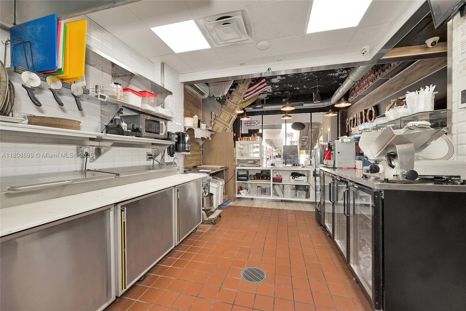 Turnkey Pizzeria with High Growth Potential