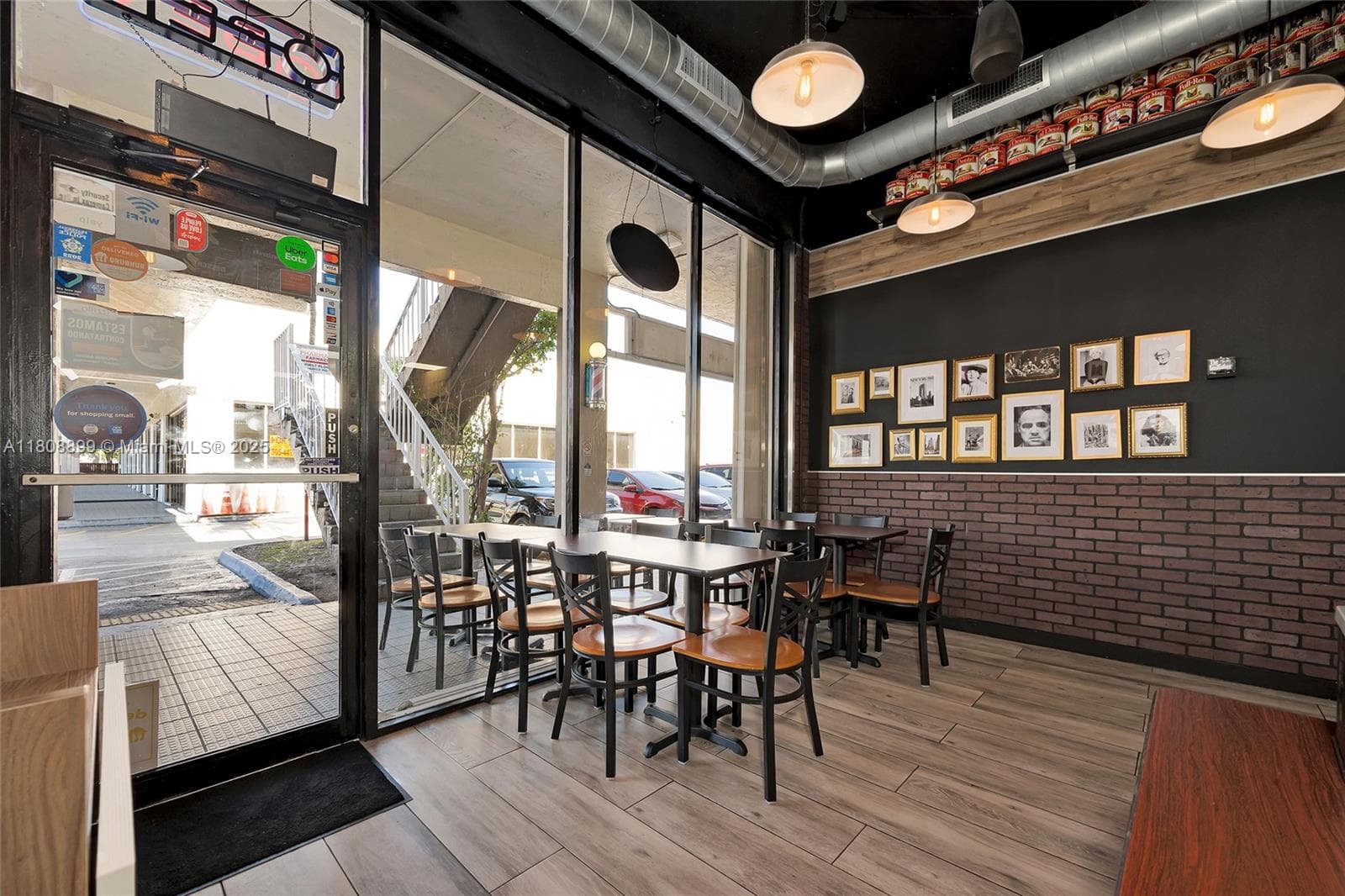 Turnkey Pizzeria with High Growth Potential