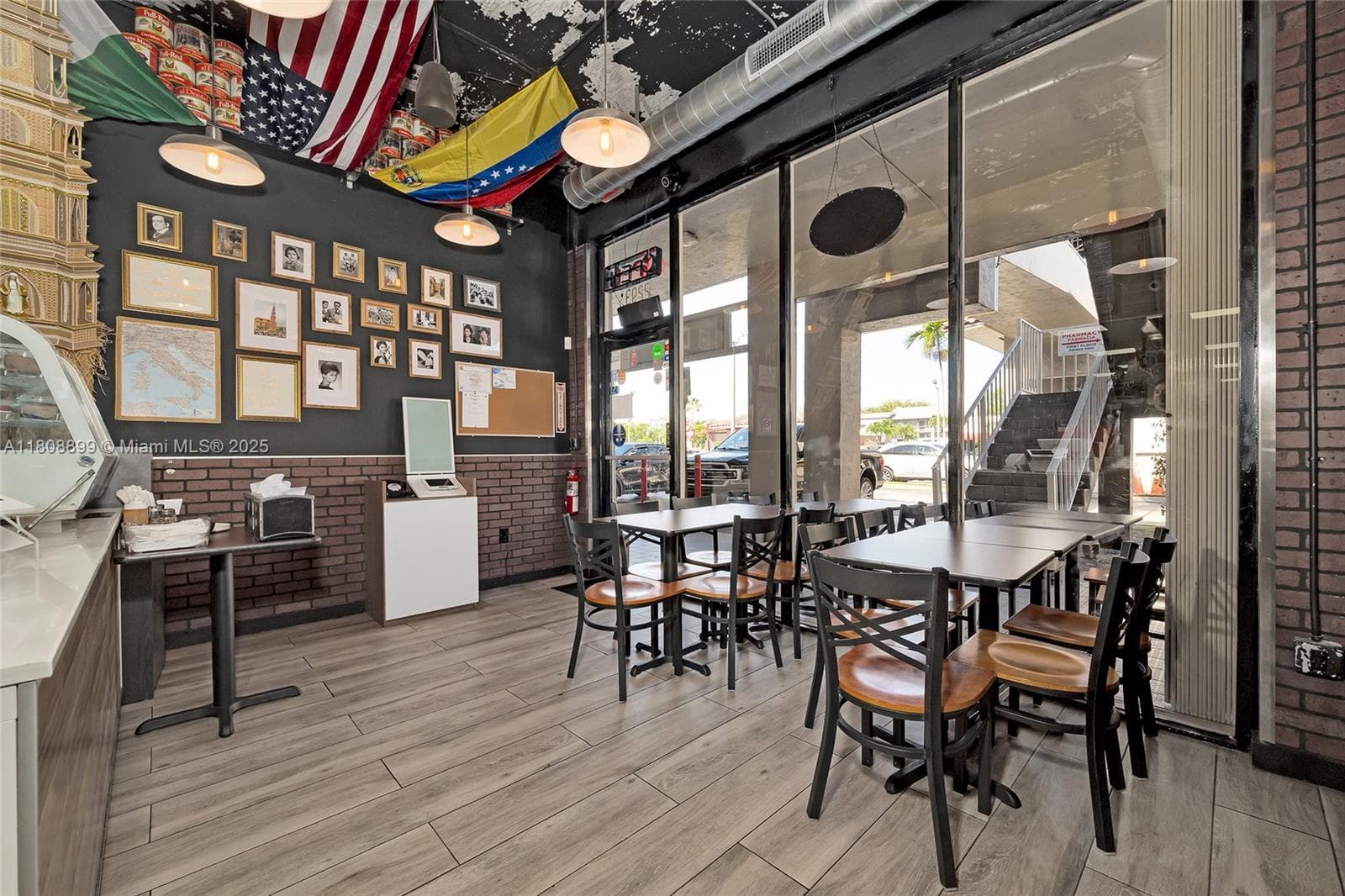 Turnkey Pizzeria with High Growth Potential