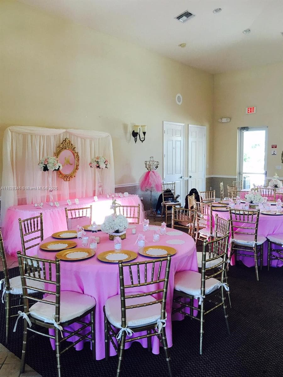 Established Party Event Rental Service with Comprehensive Inventory