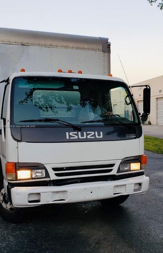 Established Party Event Rental Service with Comprehensive Inventory