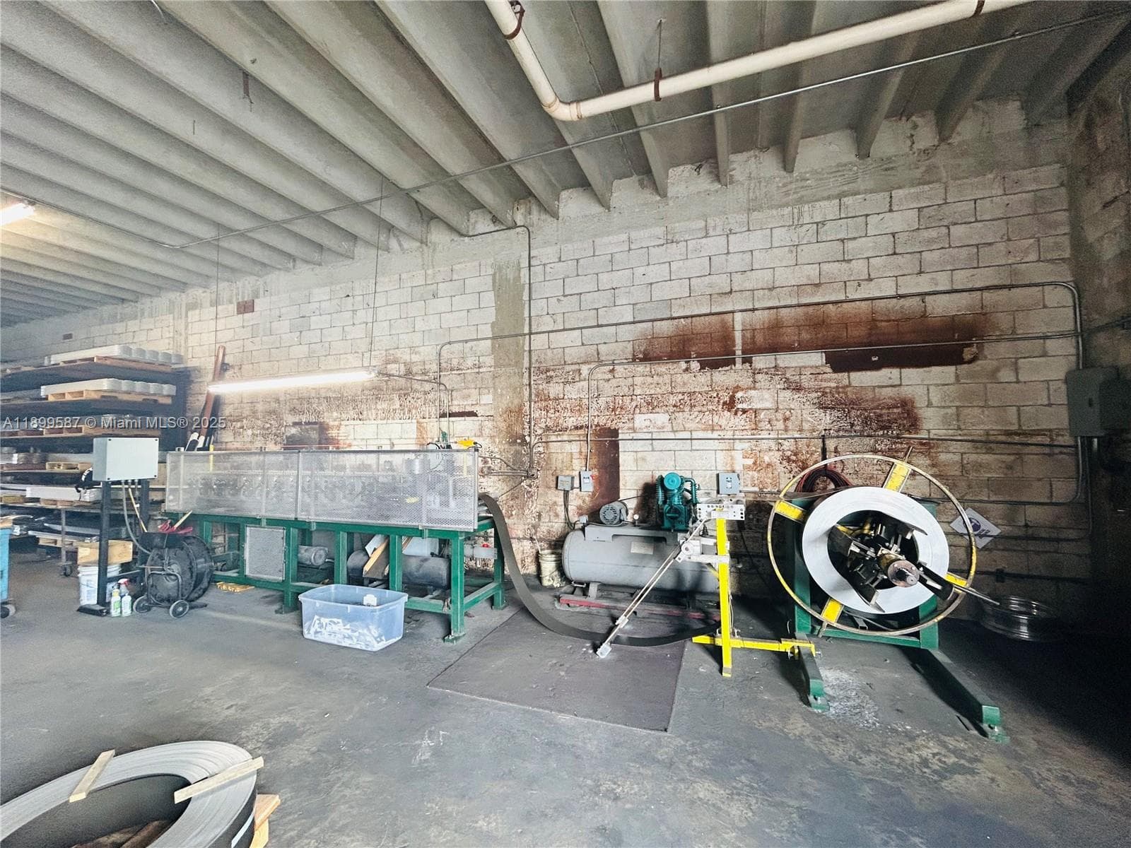 Established Aluminum Fence and Gate Manufacturer with Turnkey Operations