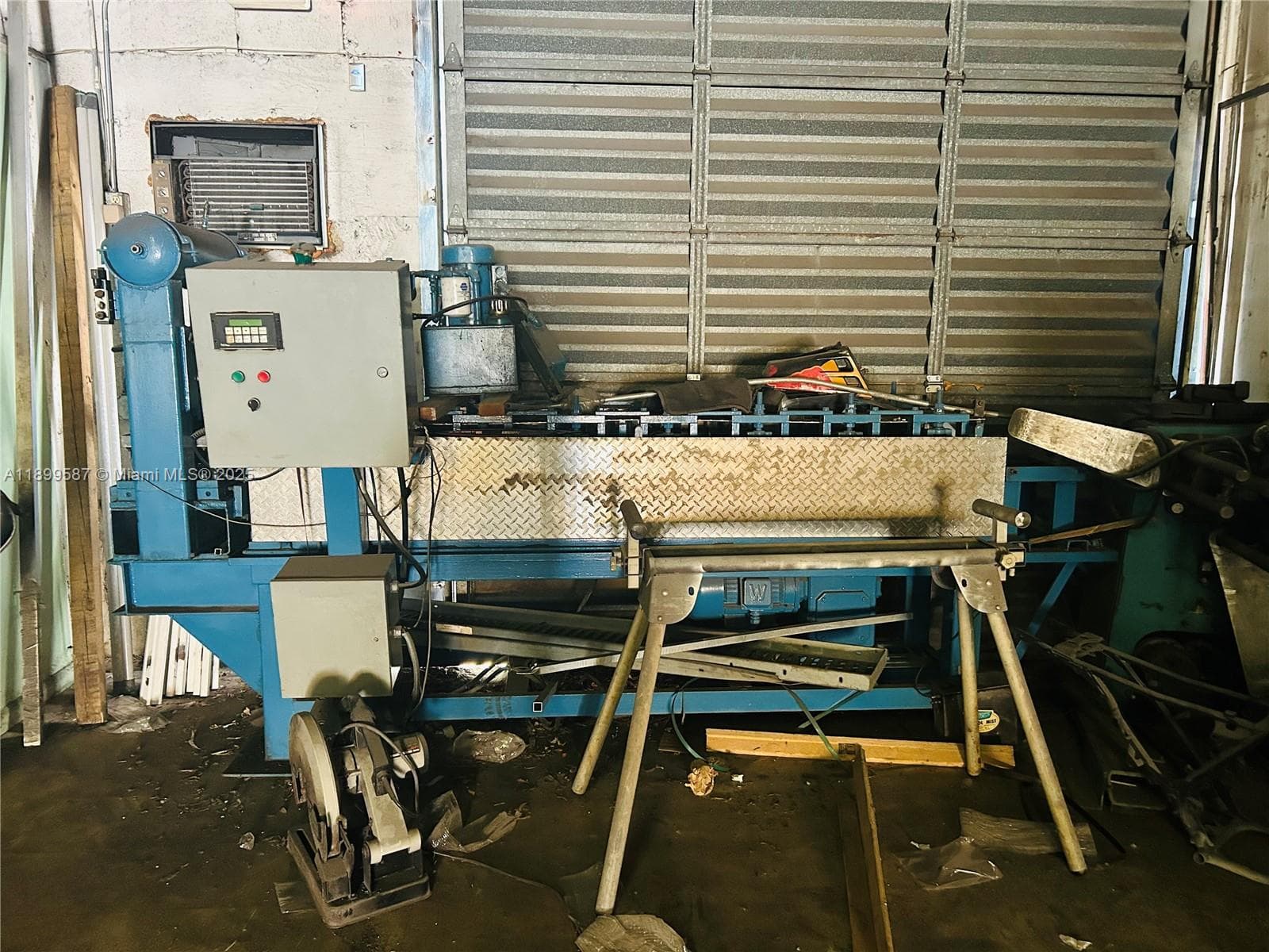 Established Aluminum Fence and Gate Manufacturer with Turnkey Operations