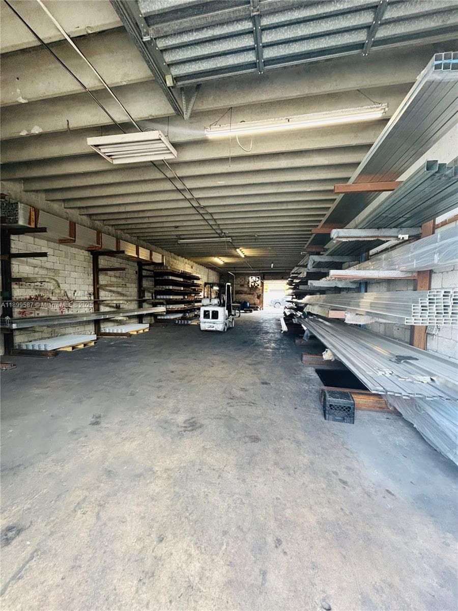 Established Aluminum Fence and Gate Manufacturer with Turnkey Operations