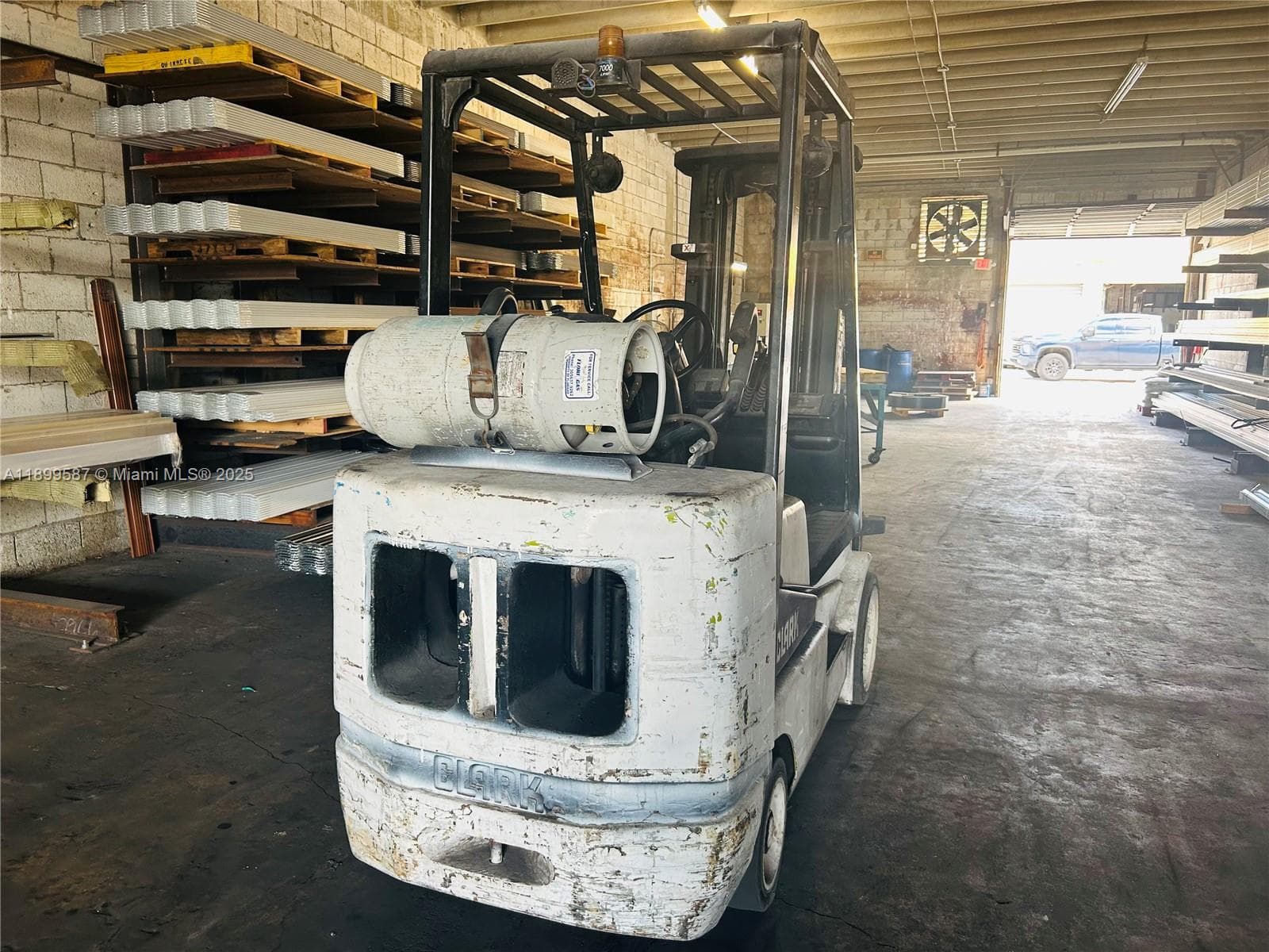 Established Aluminum Fence and Gate Manufacturer with Turnkey Operations