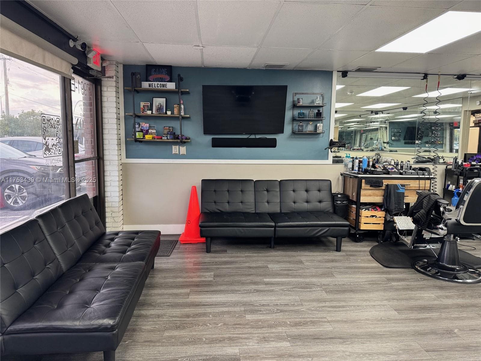 Turnkey Barber Shop with Loyal Customer Base