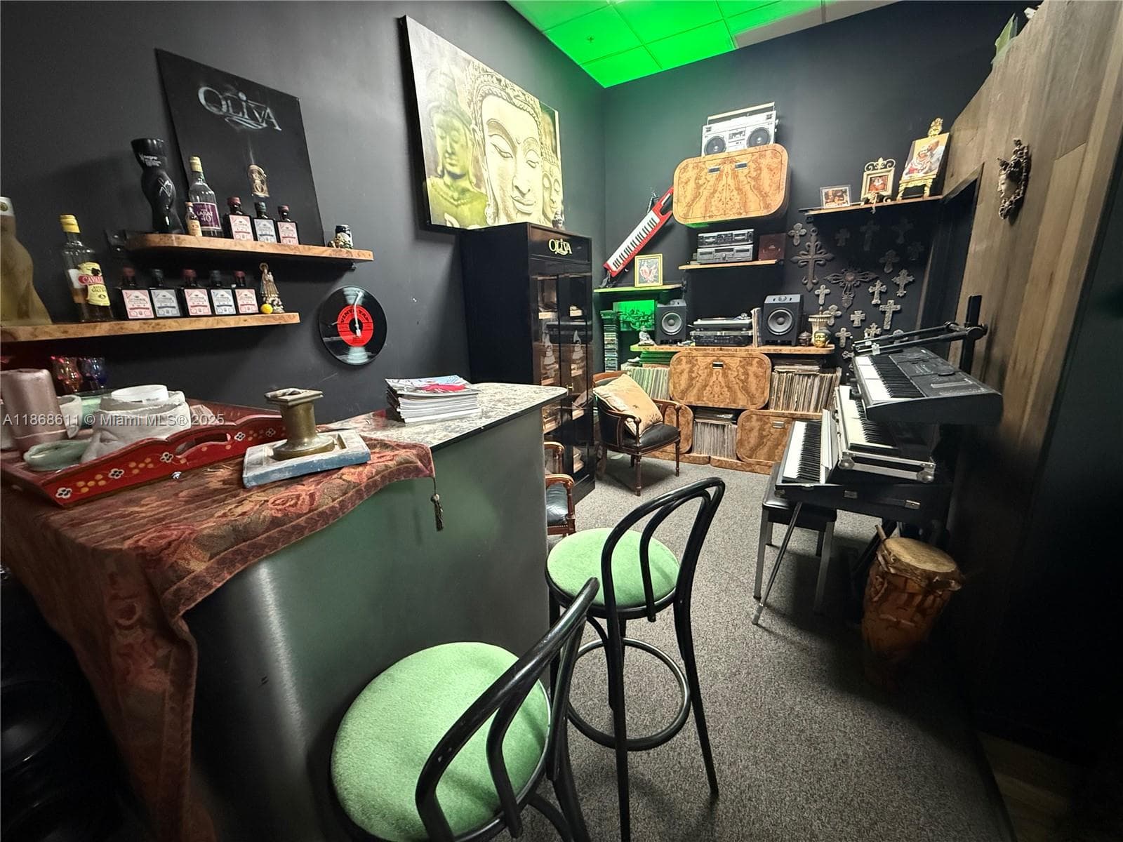 Turnkey Recording Studio with Production Ready Facilities