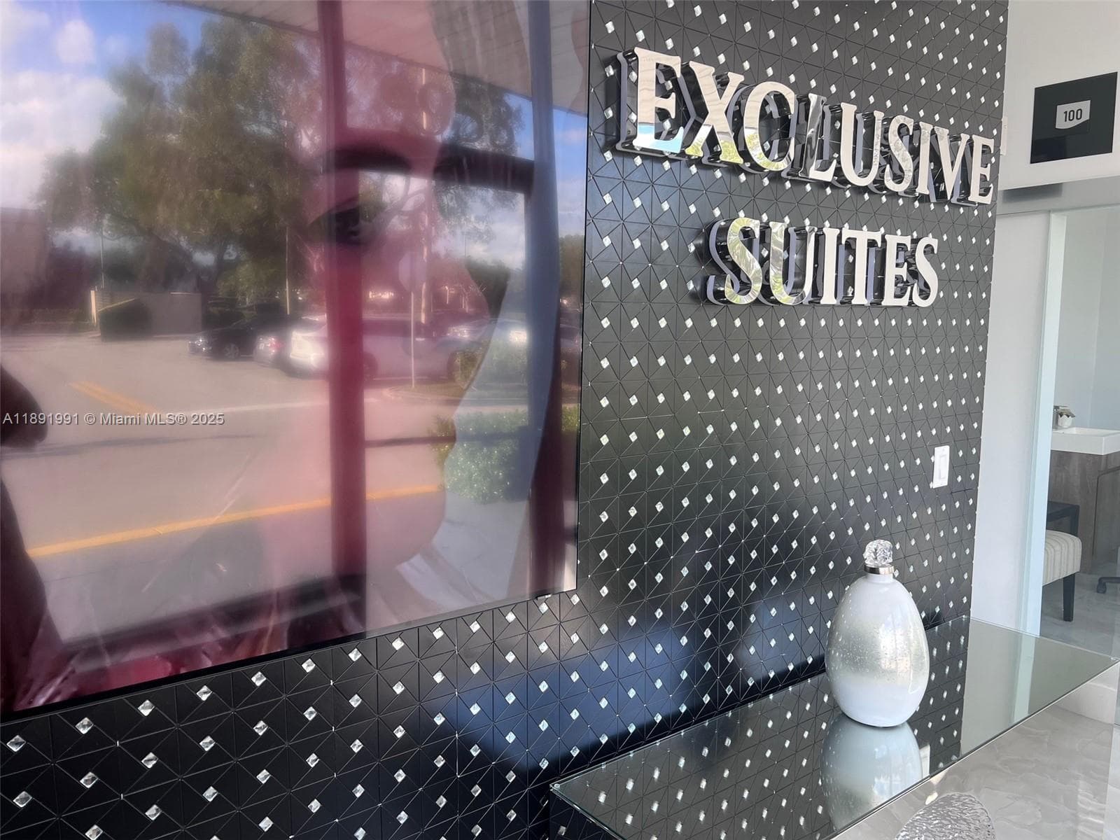 Premier Medical Clinic Space with 18 Versatile Units