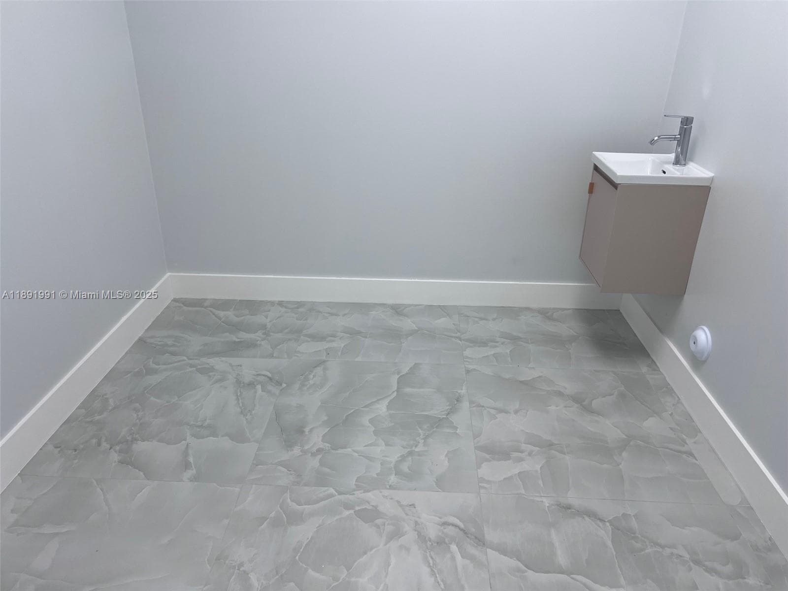 Premier Medical Clinic Space with 18 Versatile Units