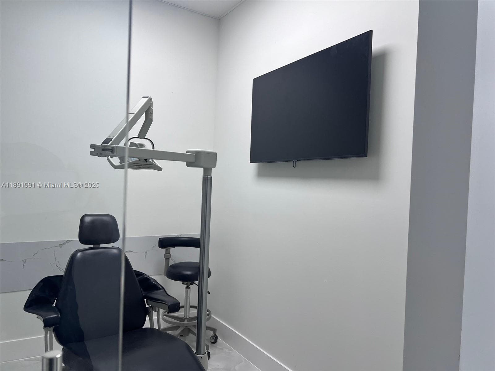 Premier Medical Clinic Space with 18 Versatile Units