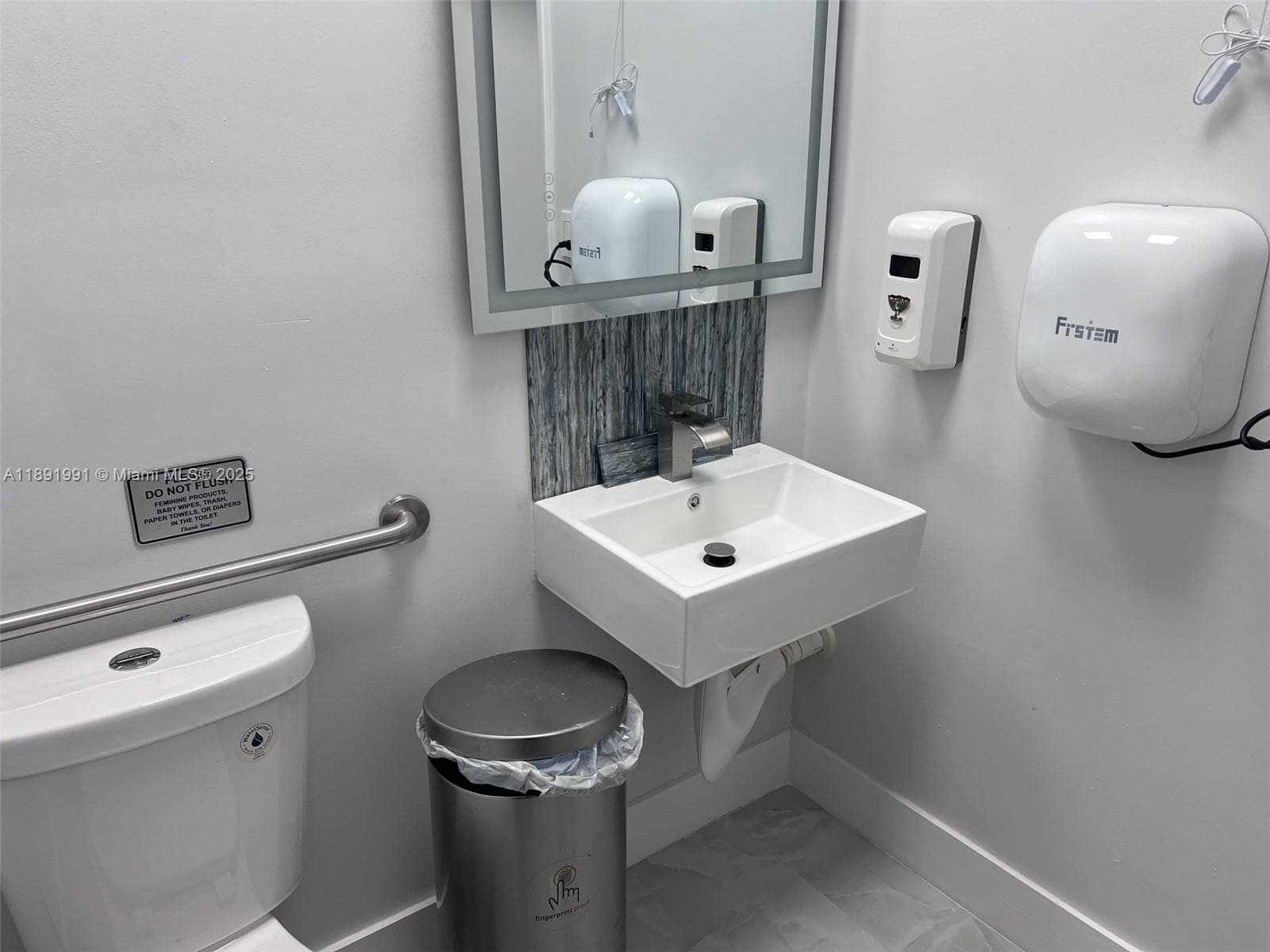 Premier Medical Clinic Space with 18 Versatile Units