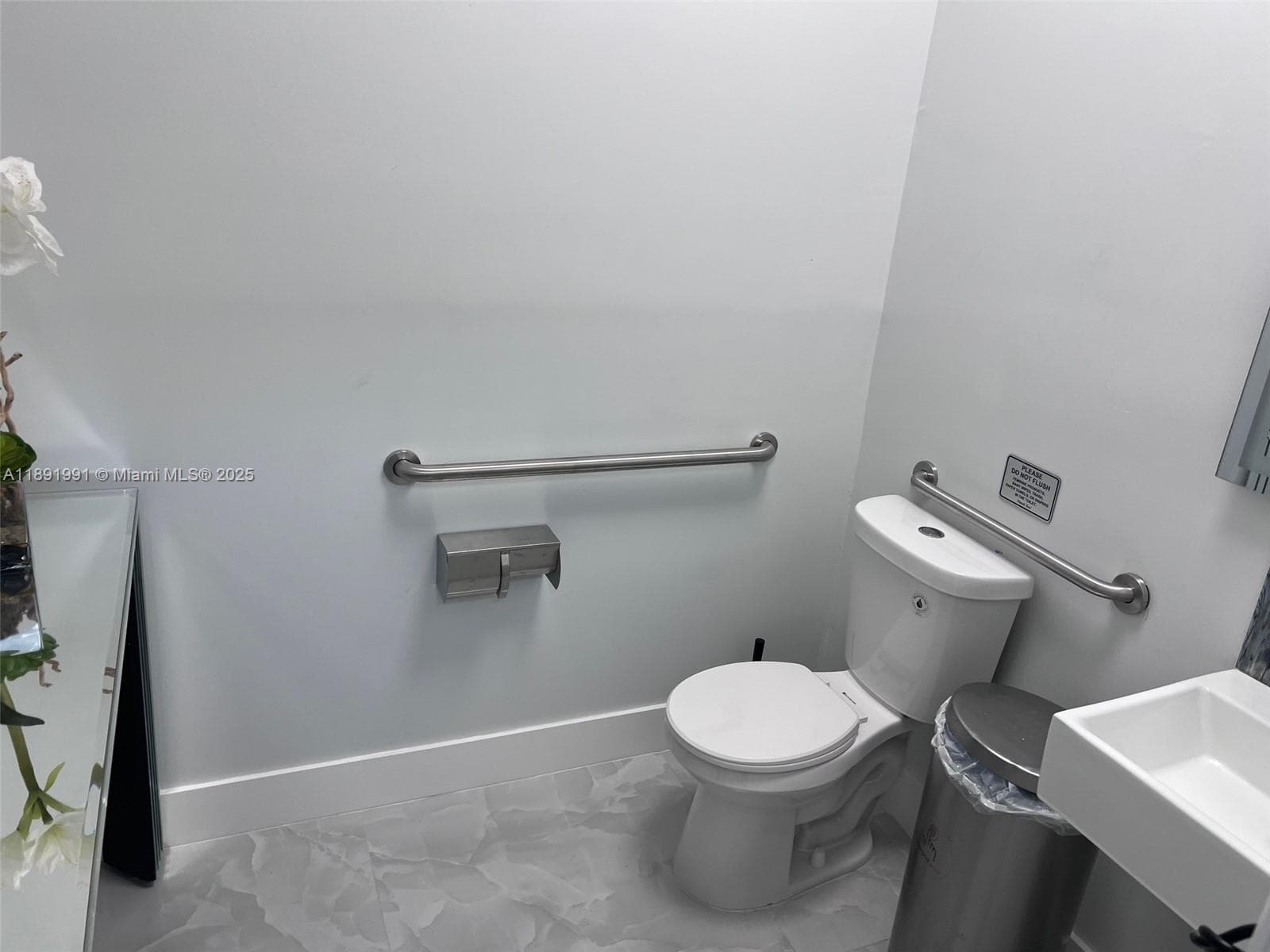 Premier Medical Clinic Space with 18 Versatile Units