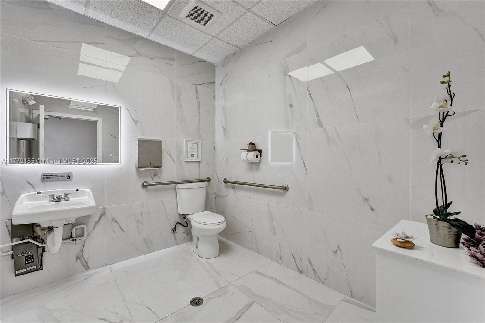 Thriving Beauty Spa with Loyal Clientele