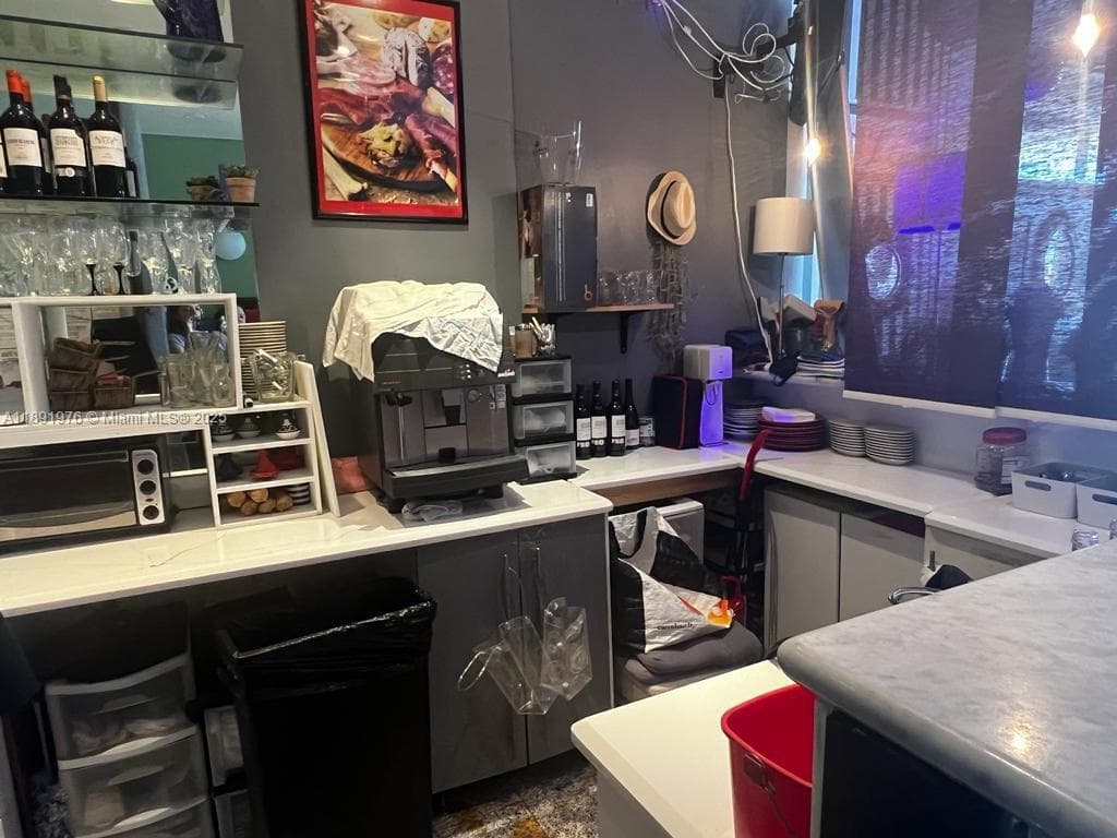 Established French Restaurant with Prime Coastal Location