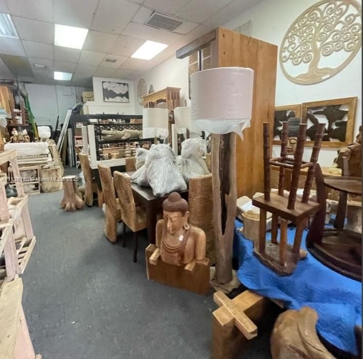 Established Furniture Retailer with Exclusive Inventory