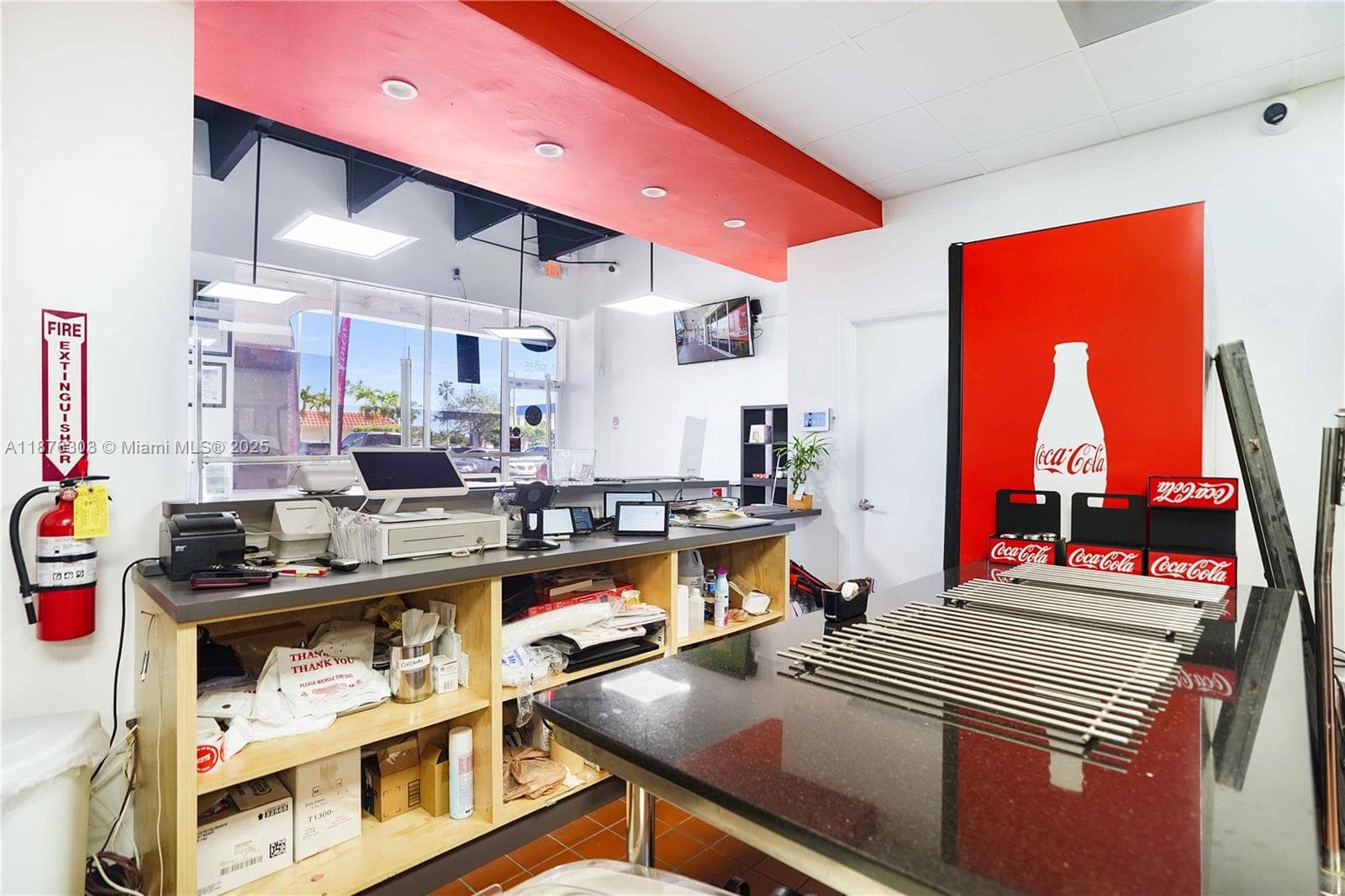 Thriving Italian Pizzeria with High Volume Capacity