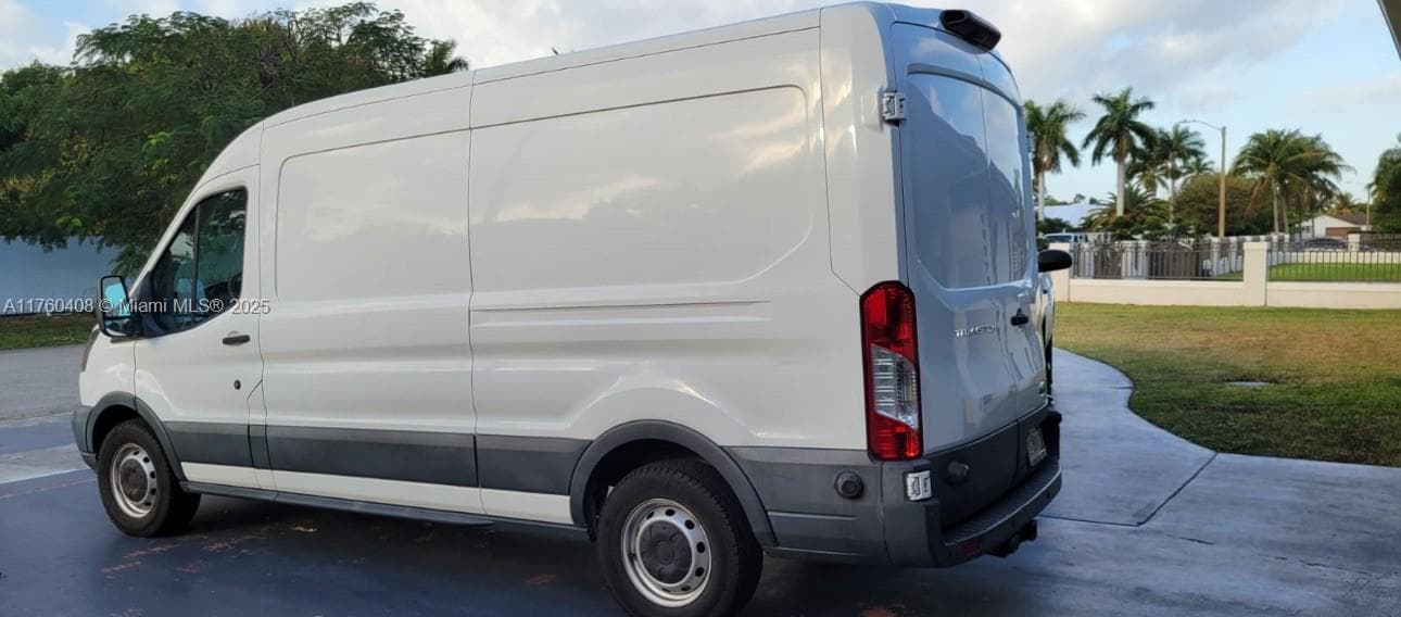 Profitable Mobile Pet Grooming with Established Client Route