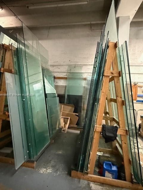 Turnkey Glass Manufacturer with Strong Local Visibility