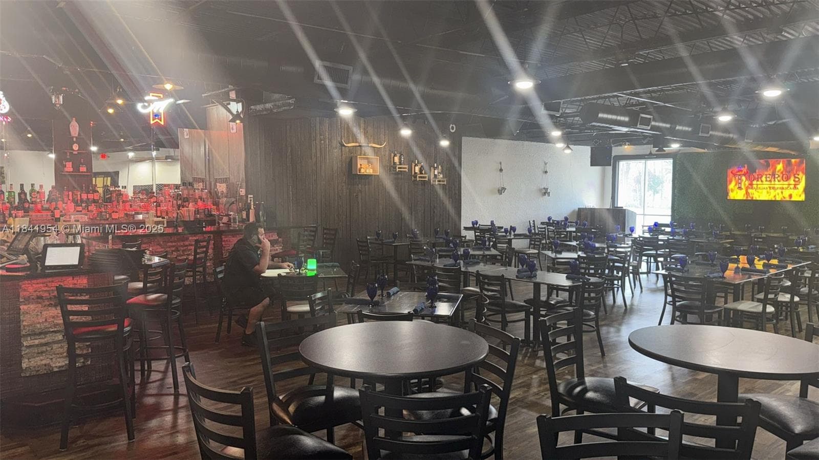 Turnkey Restaurant with Strong Delivery Presence