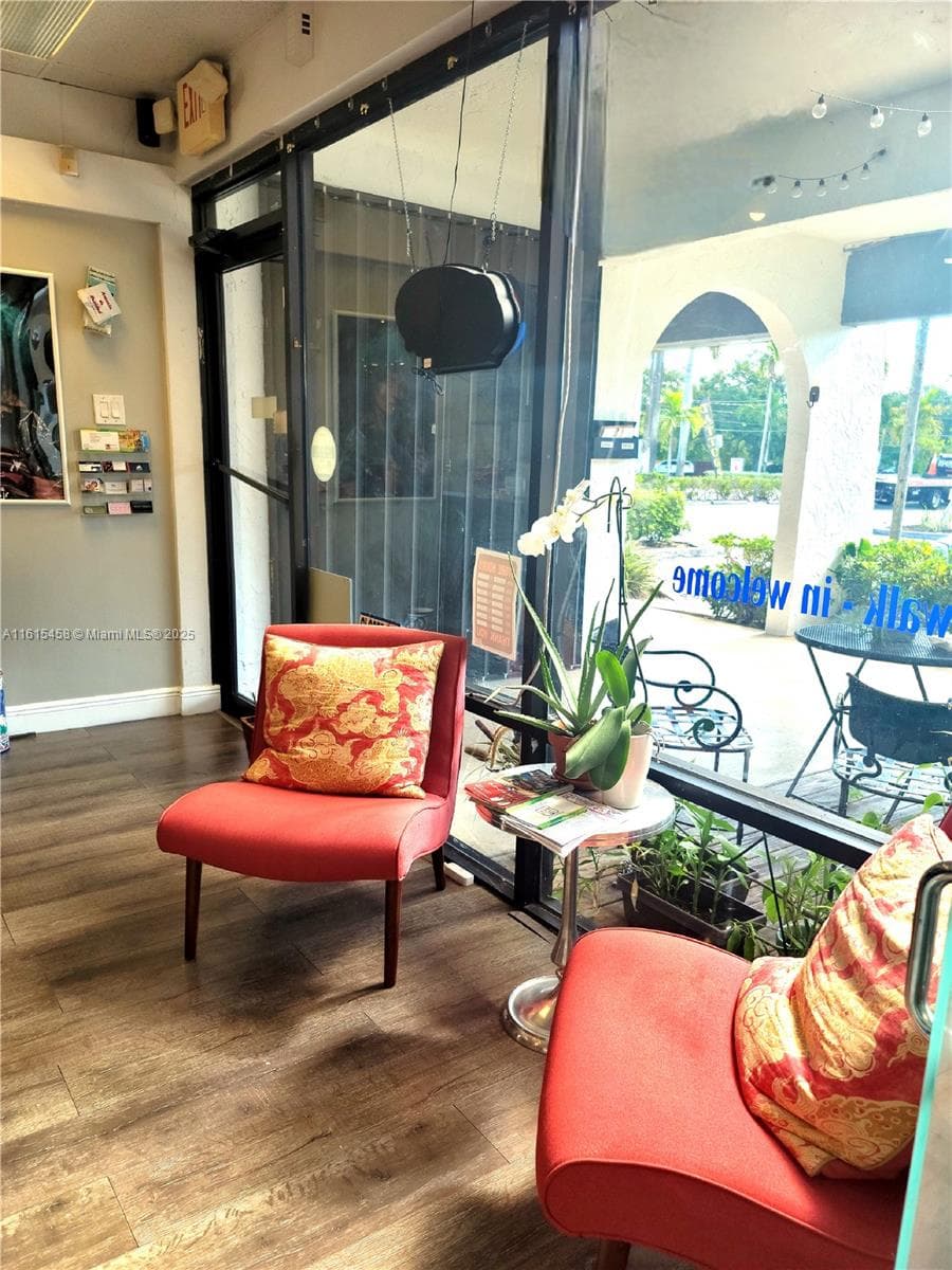 Thriving Hair Salon with Turnkey Operations