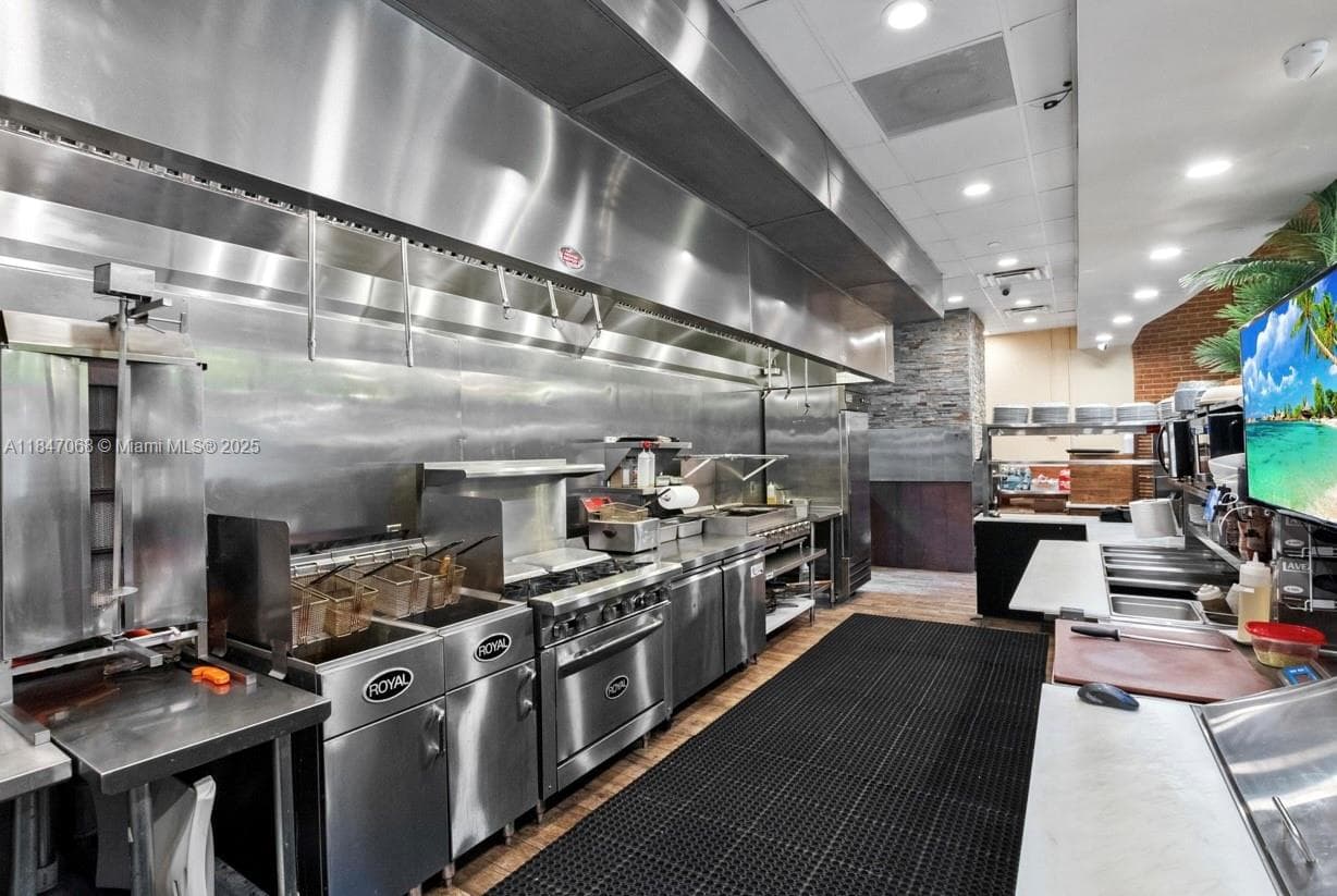 Turnkey Restaurant with Premium Build Out