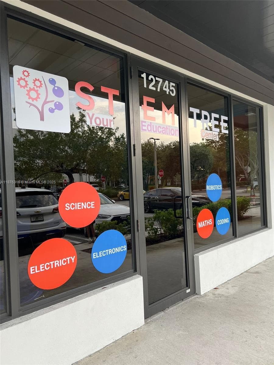 Niche STEM Education Franchise with Strong Community Presence