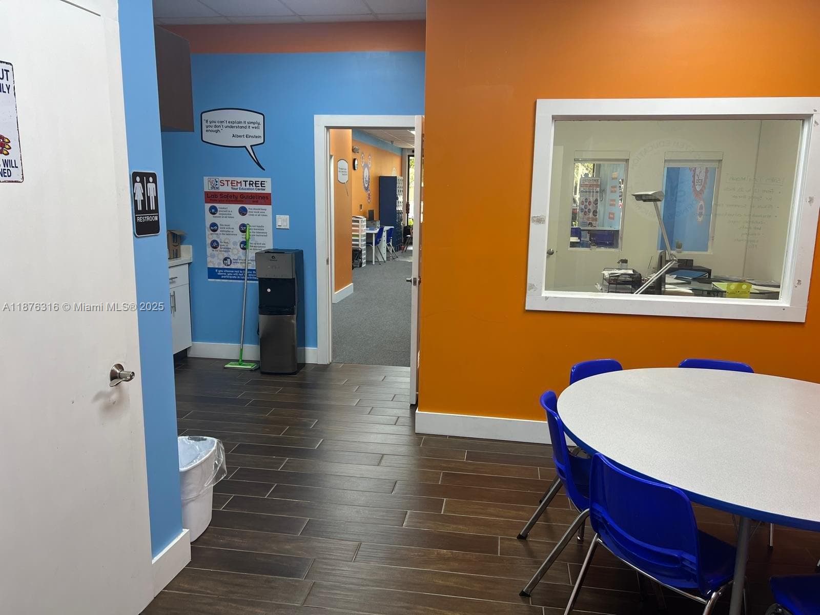 Niche STEM Education Franchise with Strong Community Presence