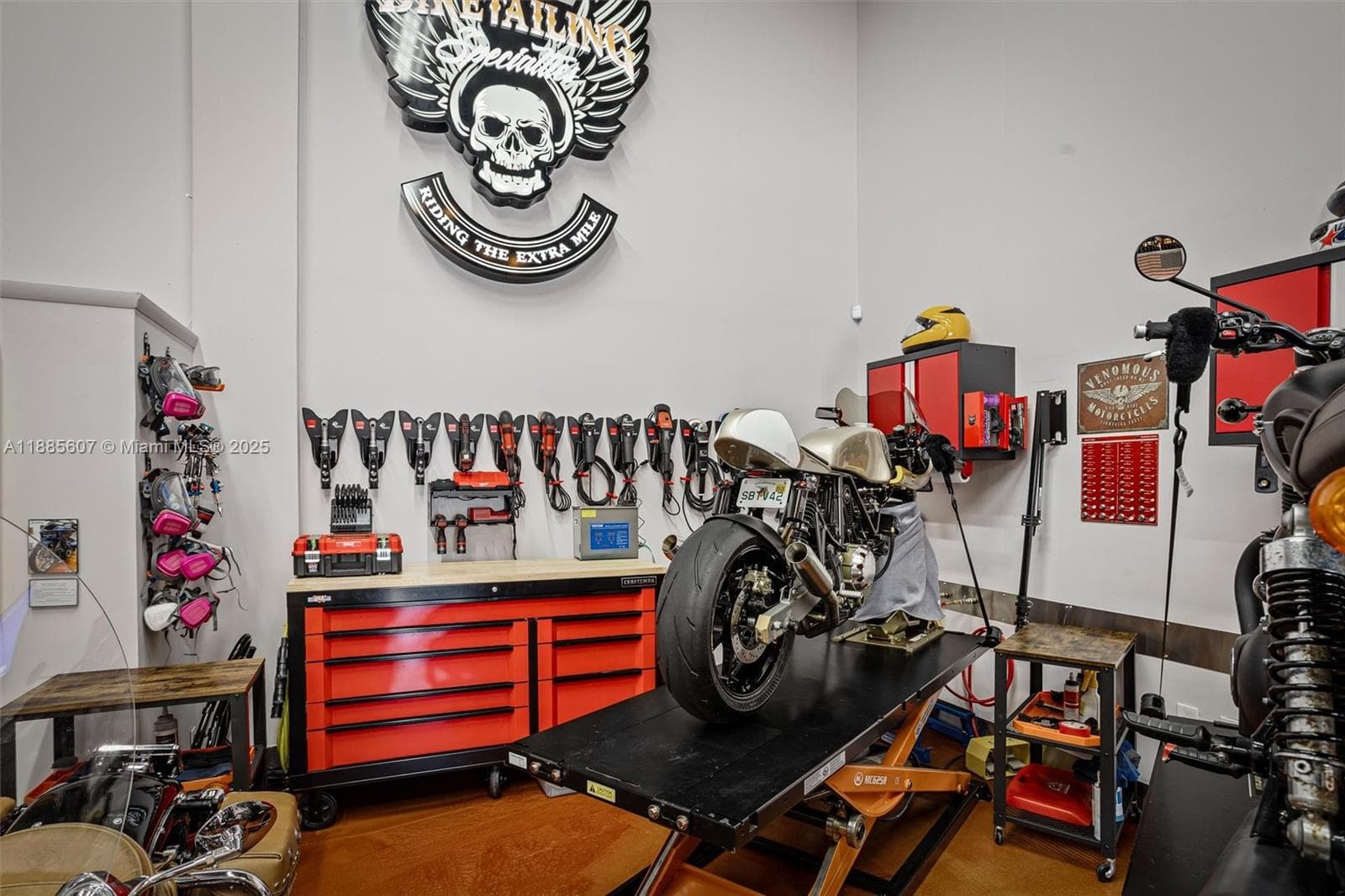 Niche Auto Detailing Customization Studio with Strong Online Presence