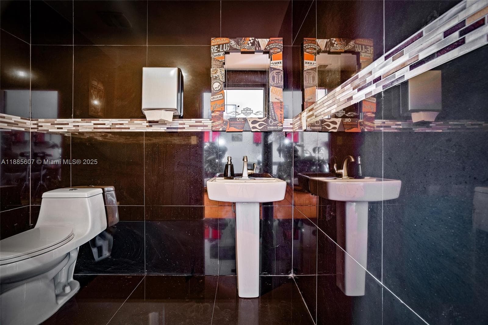 Niche Auto Detailing Customization Studio with Strong Online Presence