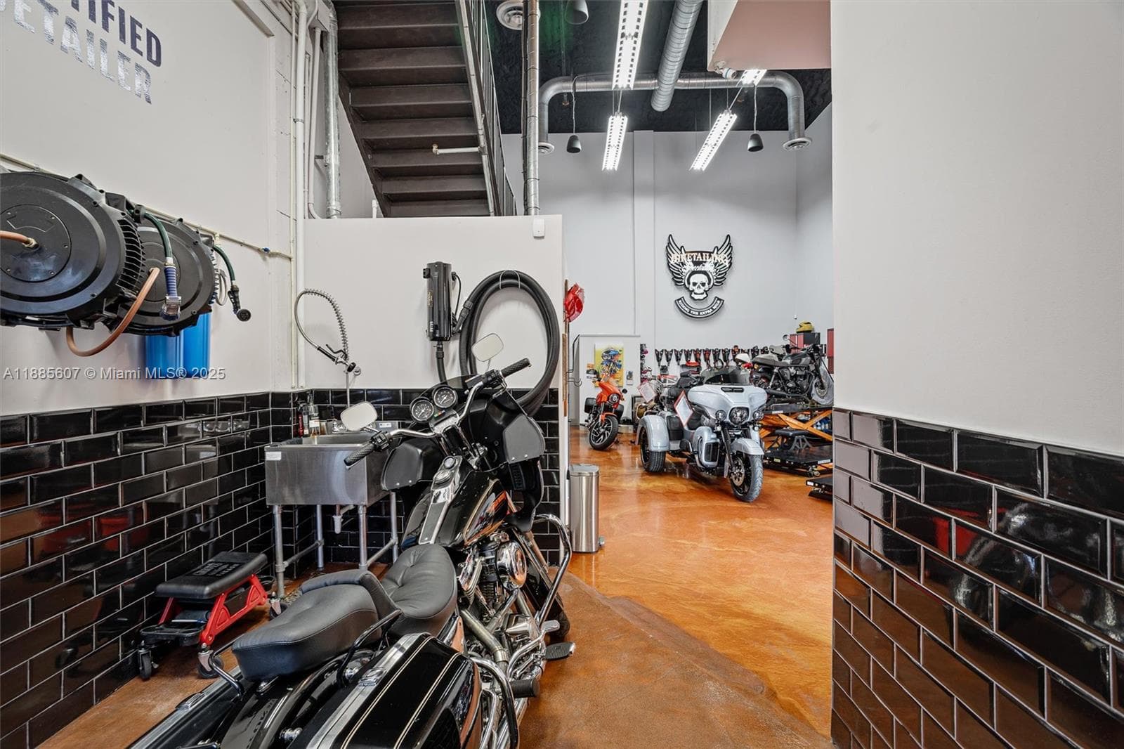 Niche Auto Detailing Customization Studio with Strong Online Presence