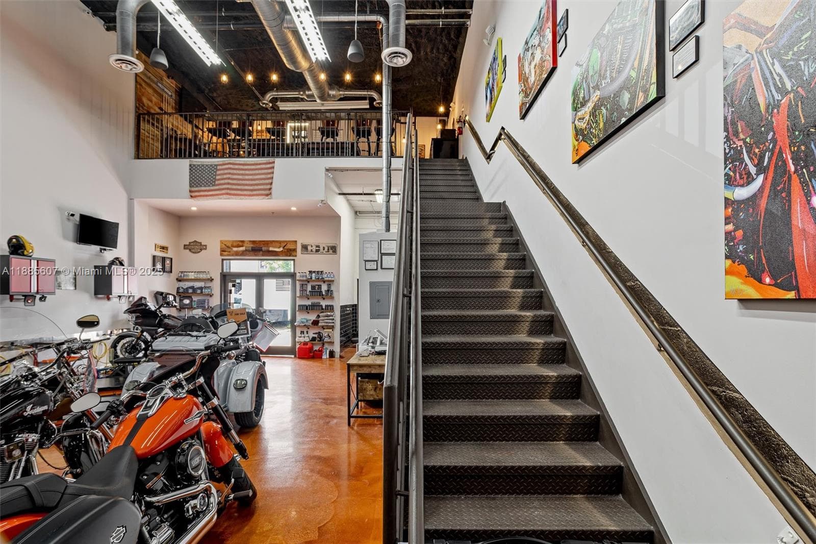 Niche Auto Detailing Customization Studio with Strong Online Presence