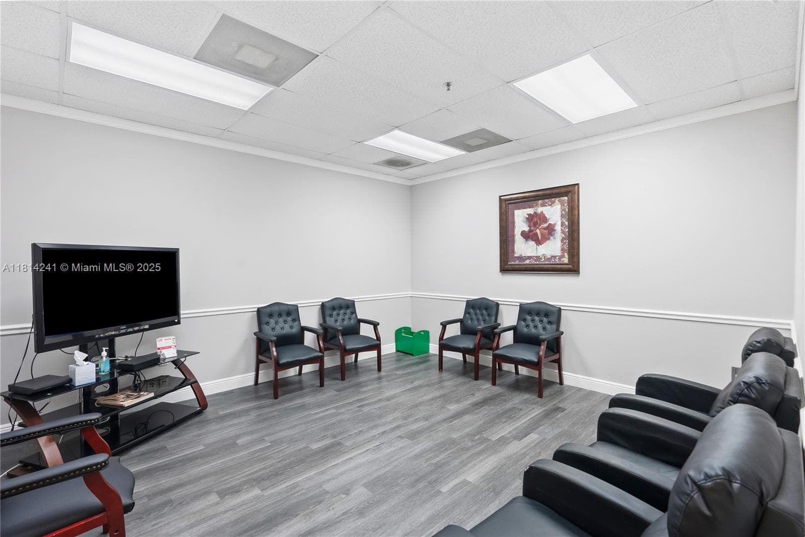 Turnkey Medical Clinic with High Traffic Location