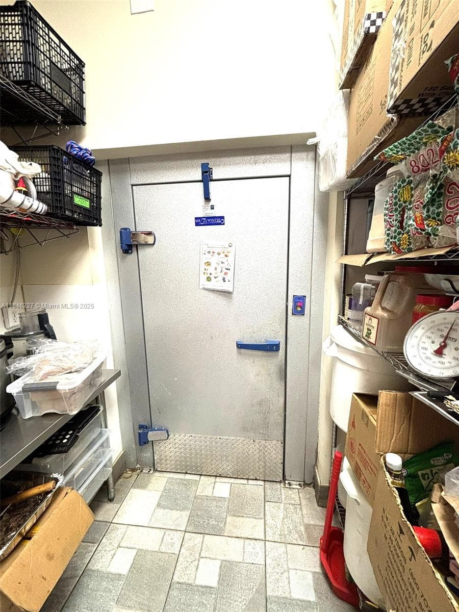 Thriving Vietnamese Restaurant with High Volume Operations