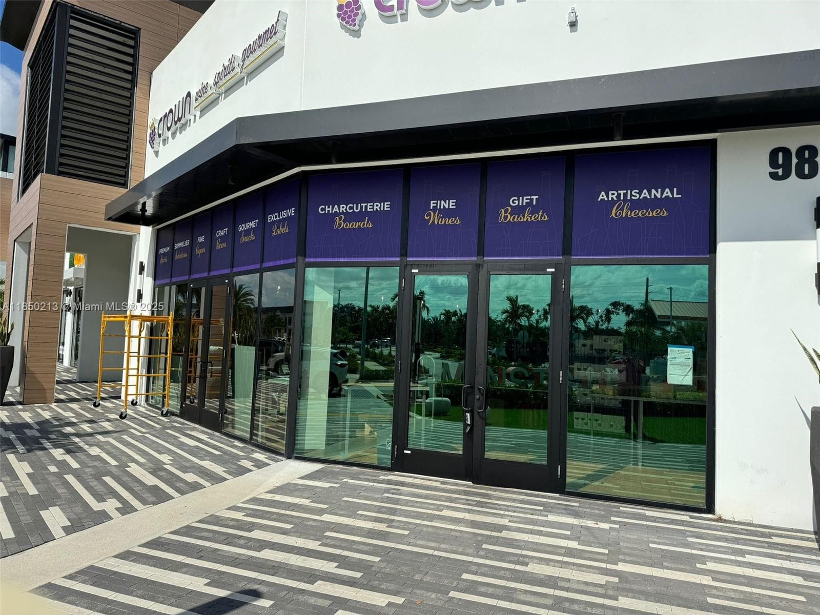 Premier Liquor Store with High End Clientele