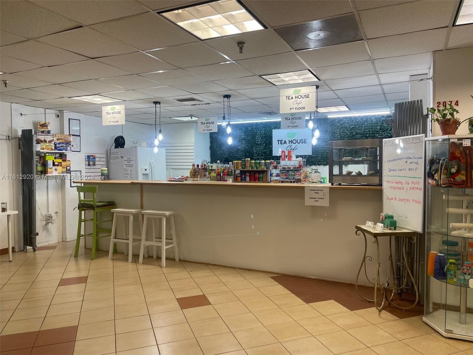 Niche Hotel Cafe with Steady Customer Flow