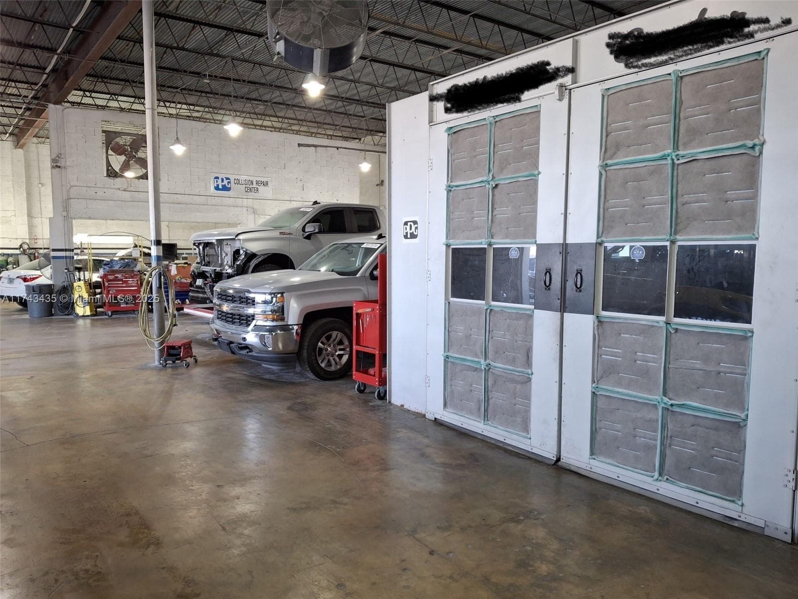 Turnkey Auto Body Shop with Active Paint Booth